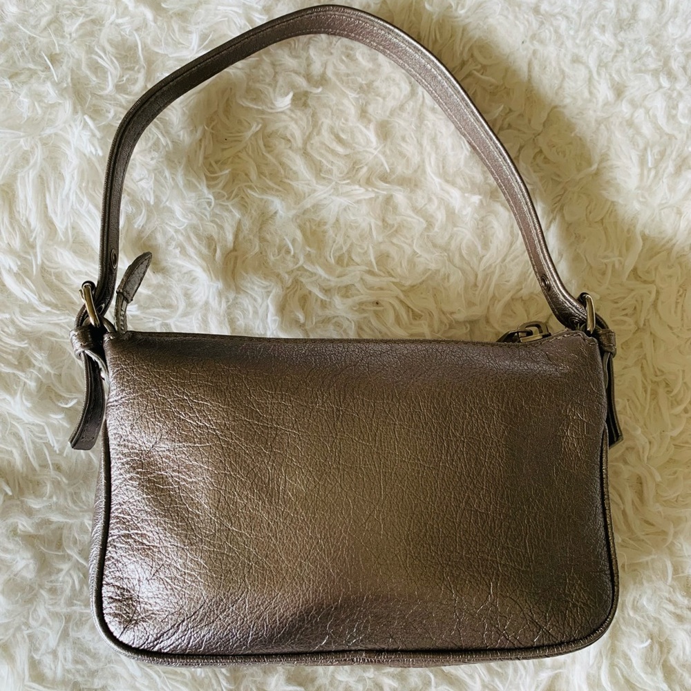Marc Jacobs Cammie Calf Leather Shoulder Bag - Picture 2 of 11